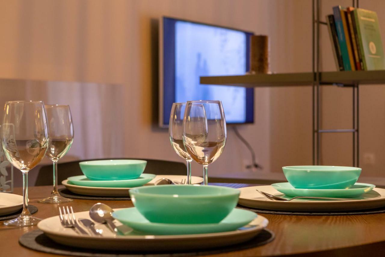 Kleio - Spacious Apartment In Glyfada アテネ エクステリア 写真