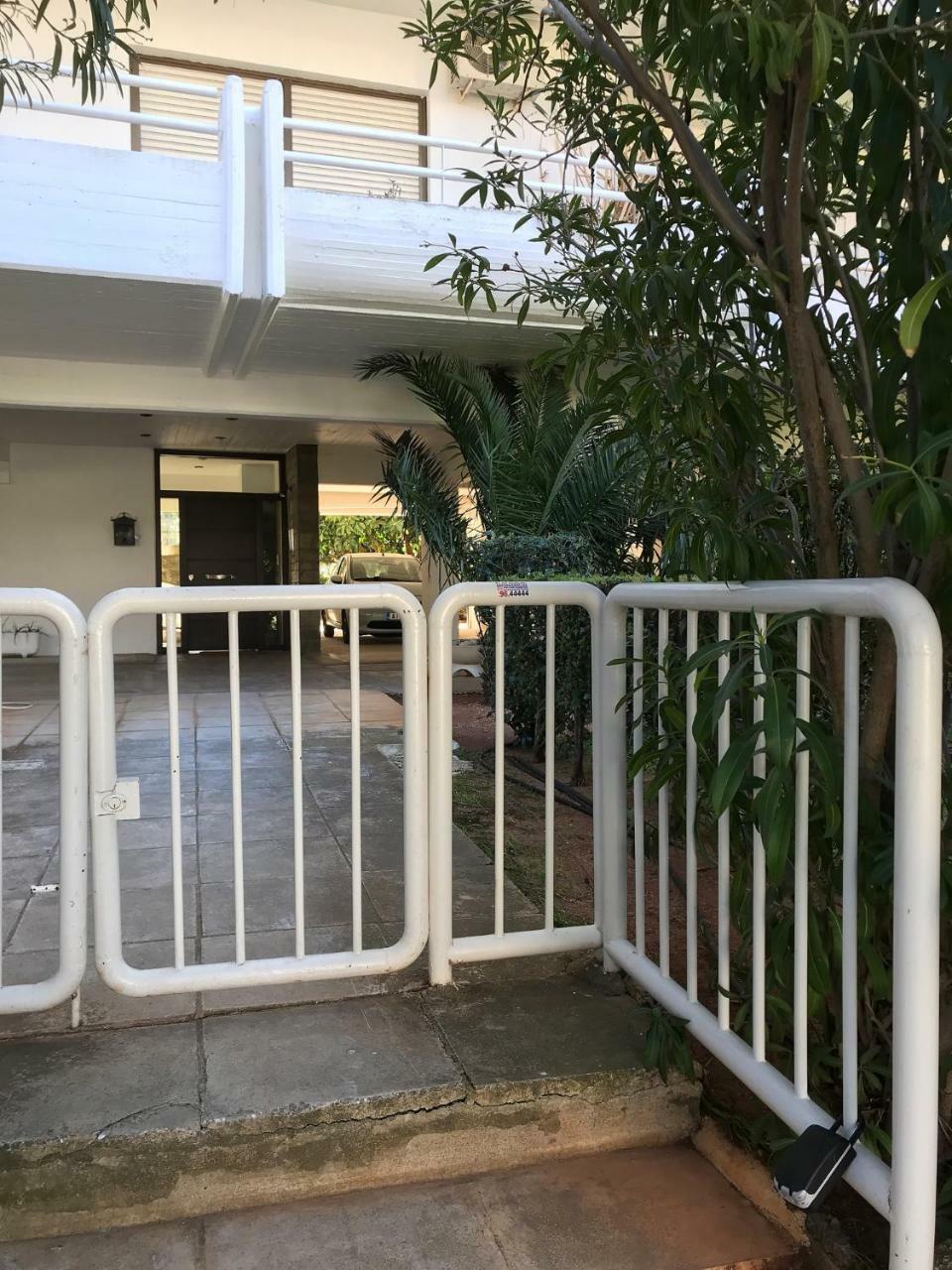 Kleio - Spacious Apartment In Glyfada アテネ エクステリア 写真