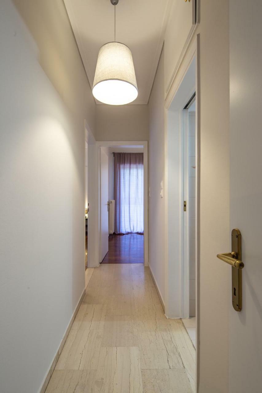 Kleio - Spacious Apartment In Glyfada アテネ エクステリア 写真
